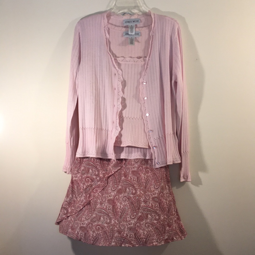 Skirt & Top : shell size S, sweater size M